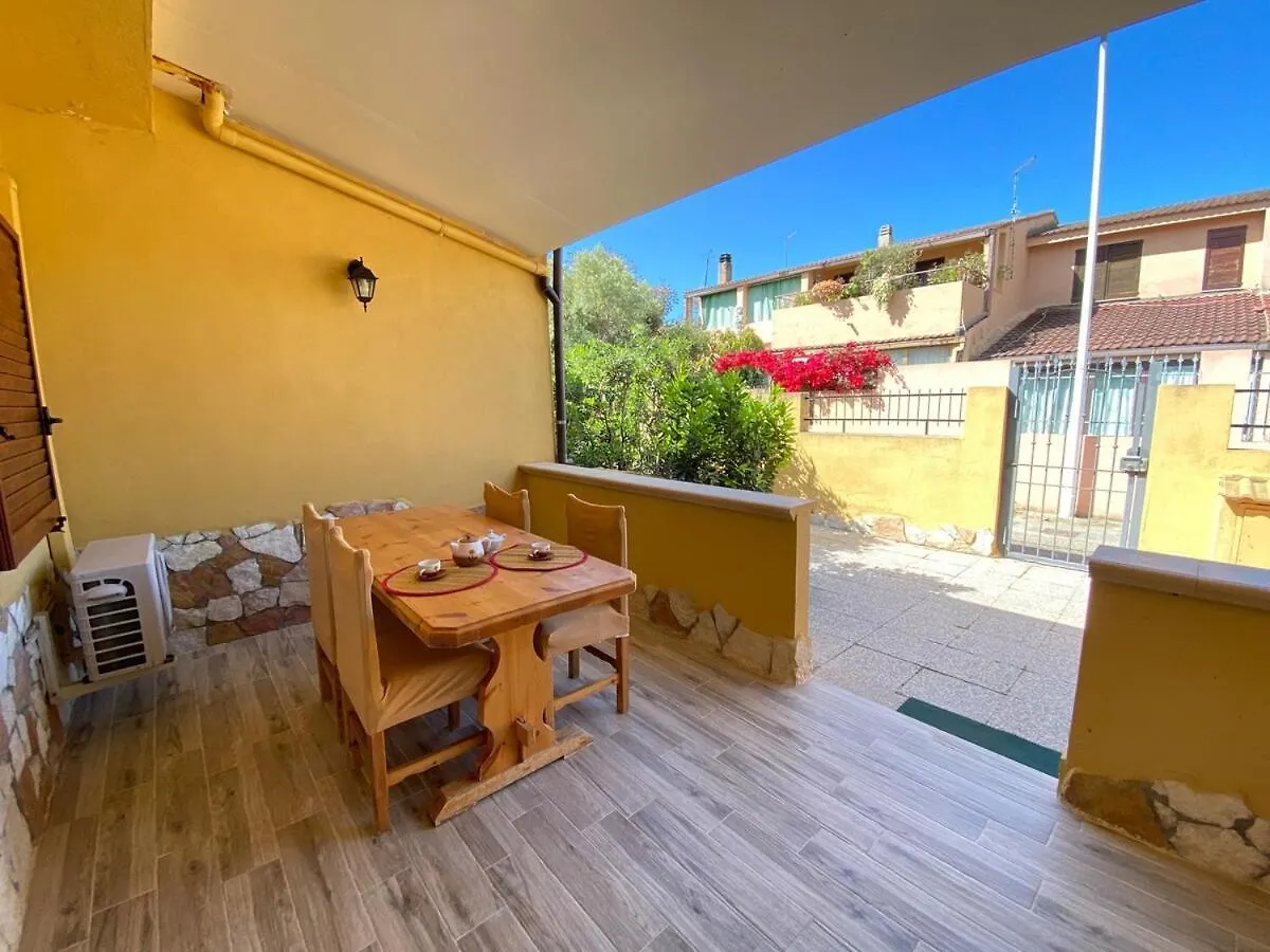 Capitana Beach Home Privat Parking- 350 From The Beach Quartu SantʼElena 0*,  Włochy